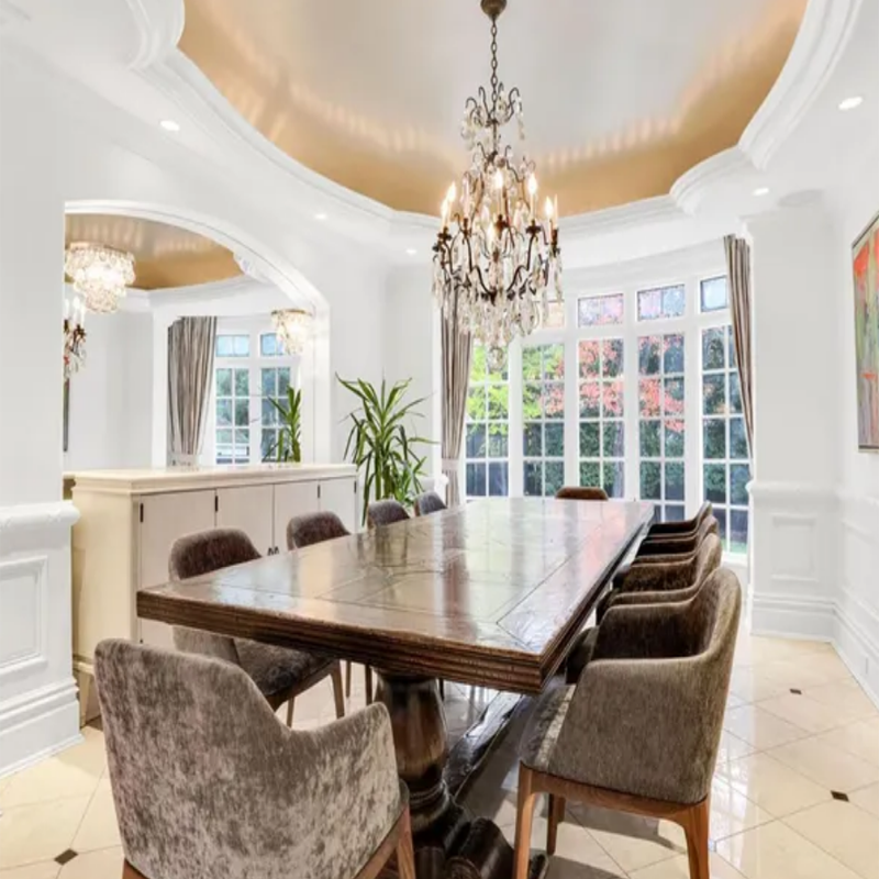 Infographic illustrating key factors influencing today’s real estate market, including pricing trends and buyer behavior.