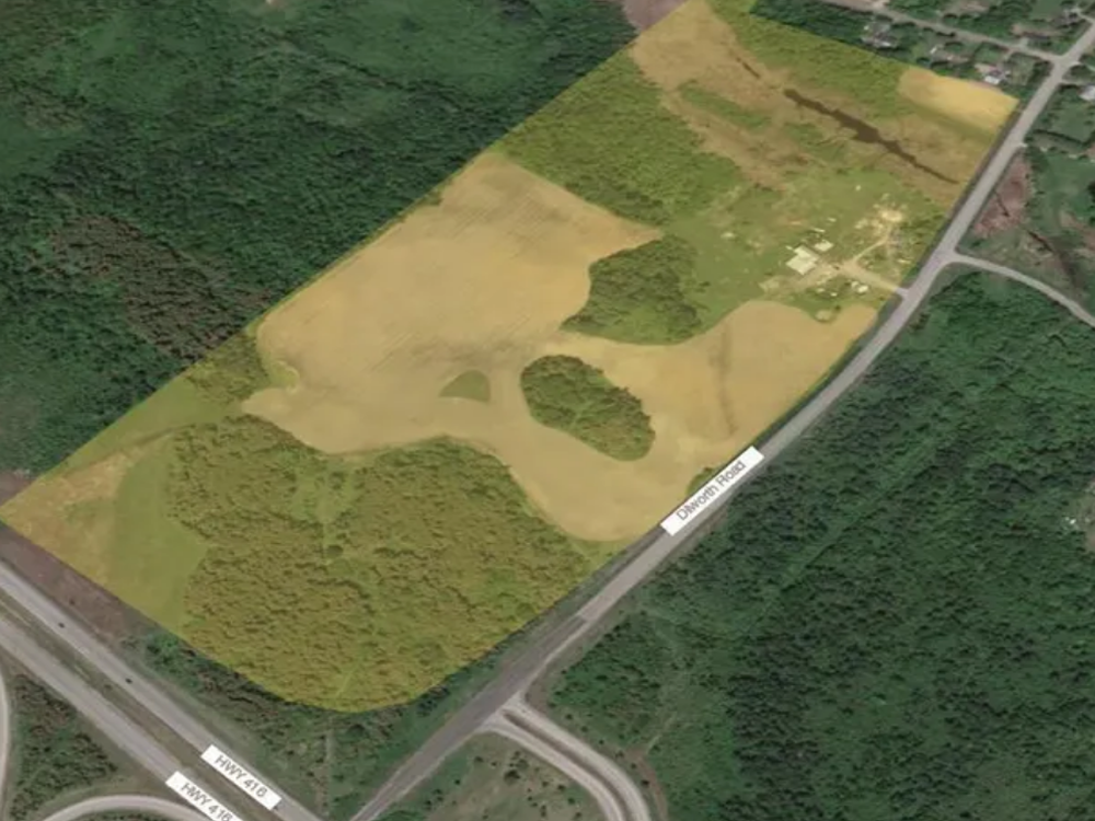 Front exterior of residential home at 2097 Dilworth Road, Ottawa