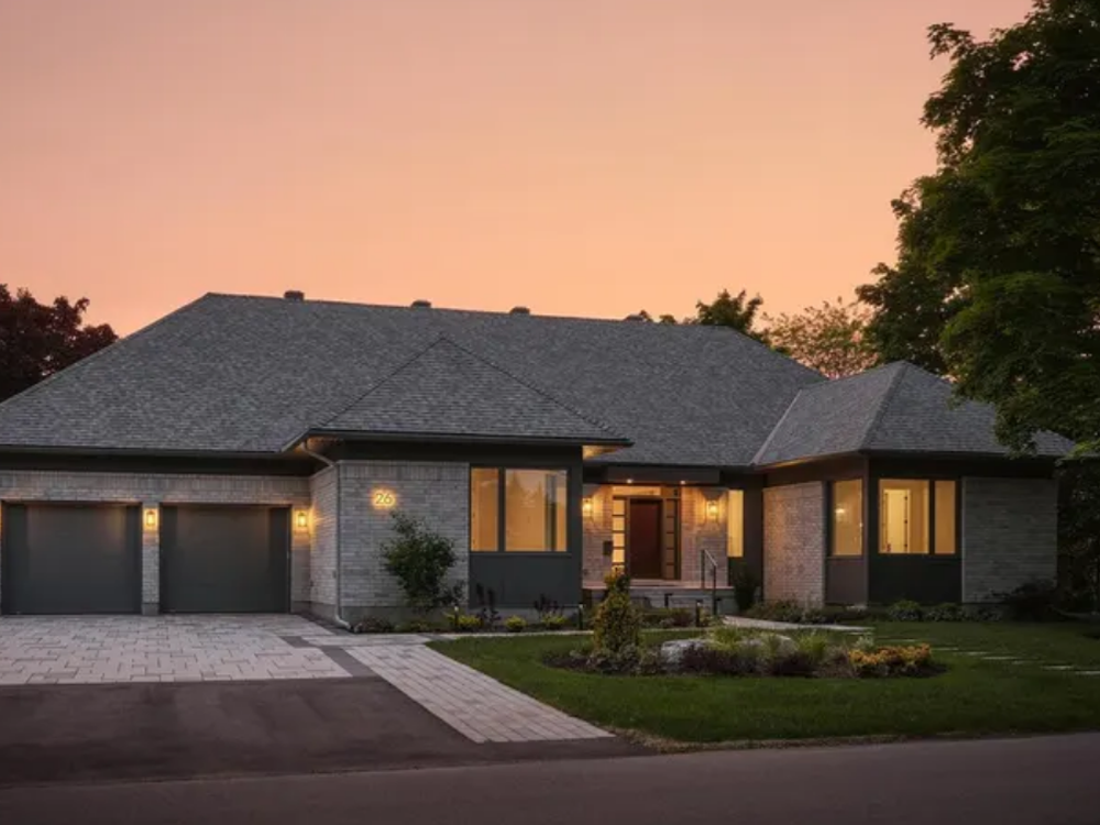 Residential home at 26 Clovelly Road West, Ottawa – front exterior view
